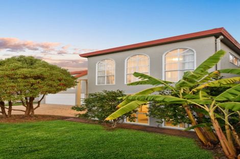 Photo of property in 14 Belleaire Court, West Harbour, Auckland, 0618