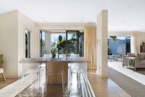 Photo of property in 8a The Rise, Saint Heliers, Auckland, 1071