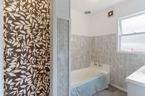 Photo of property in 57 Red Hill Road, Red Hill, Papakura, 2110