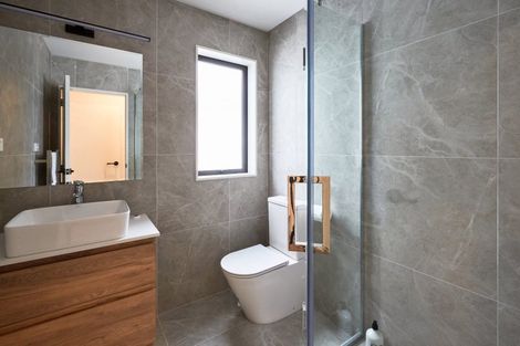 Photo of property in 36d Eastern Beach Road, Bucklands Beach, Auckland, 2012