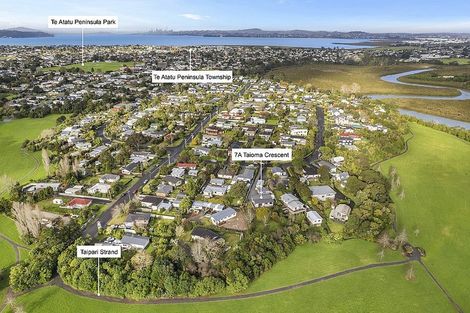 Photo of property in 7a Taioma Crescent, Te Atatu Peninsula, Auckland, 0610