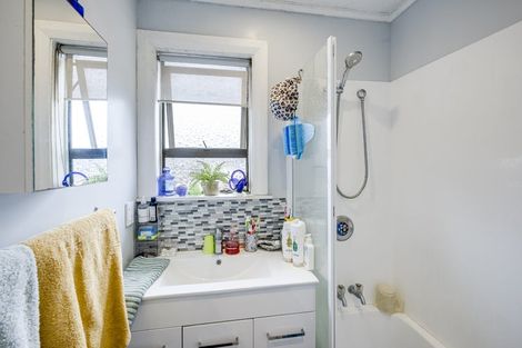 Photo of property in 126 Latham Street, Marewa, Napier, 4110