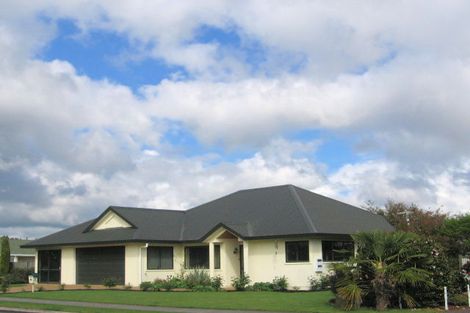 Photo of property in 32 Warwick Drive, Lynmore, Rotorua, 3010