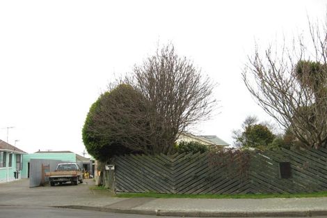 Photo of property in 19 Manapouri Street, Strathern, Invercargill, 9812