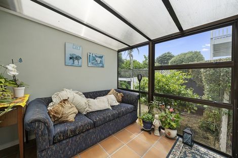 Photo of property in 43 Burnham Street, Seatoun, Wellington, 6022