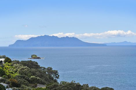 Photo of property in 80-82 Lax Crescent, Leigh, 0985