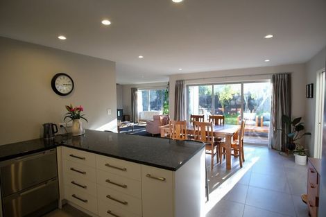 Photo of property in 14a Colenso Street, Sumner, Christchurch, 8081