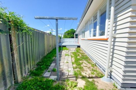 Photo of property in 30 Yeats Crescent, Fairfield, Hamilton, 3214