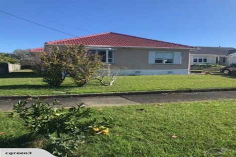 Photo of property in 22 Niccol Avenue, Narrow Neck, Auckland, 0624