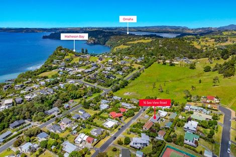 Photo of property in 16 Sea View Road, Leigh, 0985