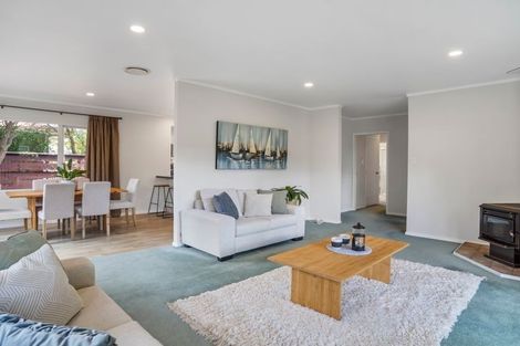 Photo of property in 14 Bellfield Road, Opaheke, Papakura, 2113