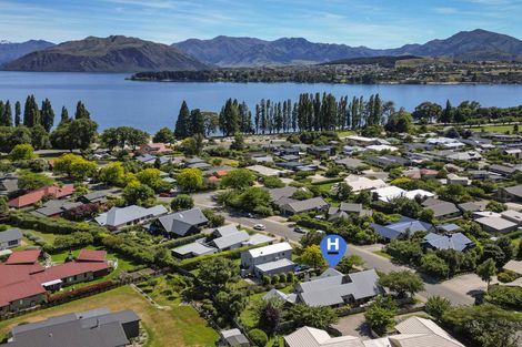 Photo of property in 121 Meadowstone Drive, Wanaka, 9305