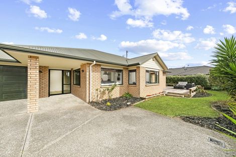 Photo of property in 35 Greig Place, Pukekohe, 2120