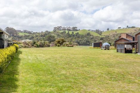 Photo of property in 23 Admiral Drive, Cooks Beach, Whitianga, 3591