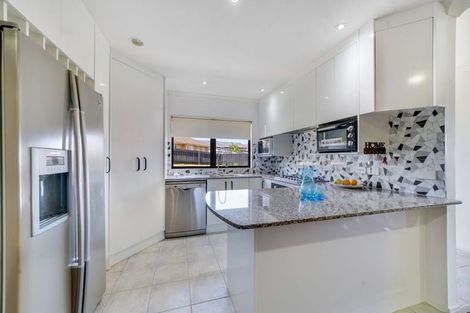 Photo of property in 96 Pitt Avenue, Clendon Park, Auckland, 2103
