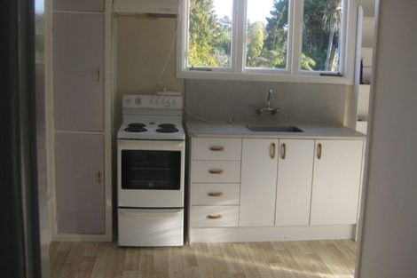 Photo of property in 12 Korotaha Terrace, Rothesay Bay, Auckland, 0630