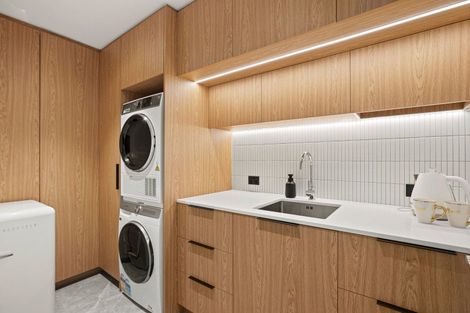 Photo of property in 1/33 Kilmore Street, Christchurch Central, Christchurch, 8013