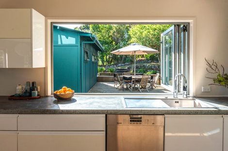 Photo of property in 12 Makora Avenue, Oneroa, Waiheke Island, 1081