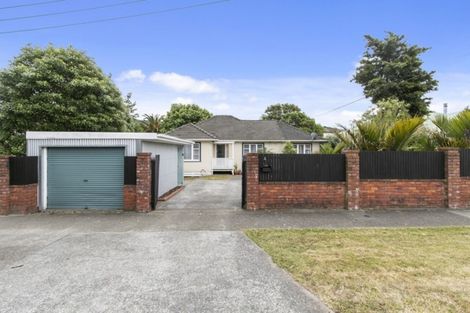 Photo of property in 4 Coast Road, Wainuiomata, Lower Hutt, 5014