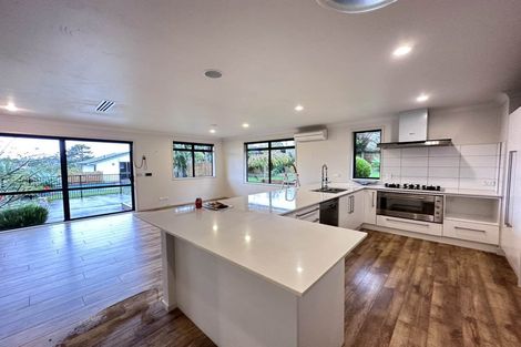 Photo of property in 13 Kimberly Grove, Greenhithe, Auckland, 0632