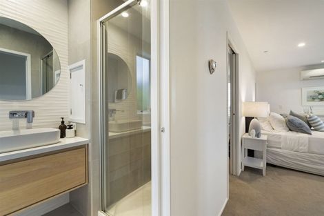 Photo of property in 1/48 Hart Road, Hauraki, Auckland, 0622