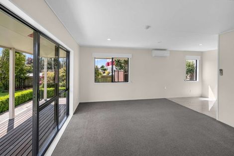 Photo of property in 1112 Francis Hicks Avenue, Camberley, Hastings, 4120