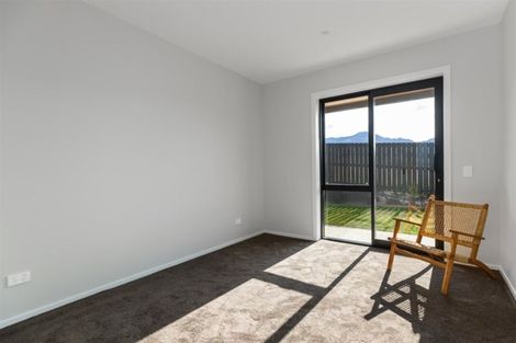 Photo of property in 17 Obelisk Street, Wanaka, 9305