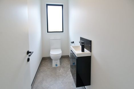 Photo of property in 38 Broadway Parade, Rolleston, 7615