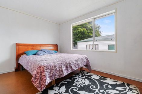 Photo of property in 8 Citril Place, Red Hill, Papakura, 2110