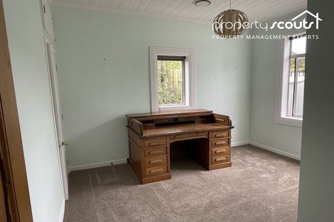 Photo of property in 24 Porterfield Street, Macandrew Bay, Dunedin, 9014