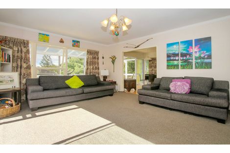 Photo of property in 1/19 Mcdowell Crescent, Hillcrest, Auckland, 0627