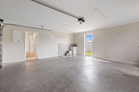 Photo of property in 1 Reremoana Close, Hawera, 4610