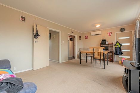 Photo of property in 26 Farnham Avenue, Highbury, Palmerston North, 4412