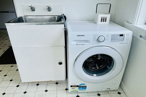 Photo of property in 11 Owen Street, Newtown, Wellington, 6021