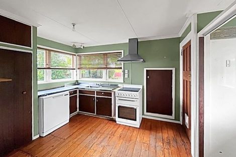 Photo of property in 37 Florence Avenue, Palmerston North, 4414