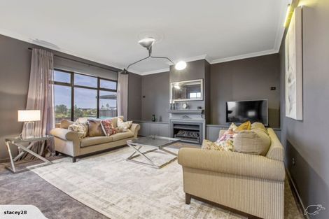 Photo of property in 11 Asola Place, Karaka, Papakura, 2113