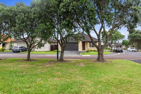 Photo of property in 17 Espalier Drive, Henderson, Auckland, 0612