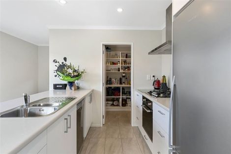 Photo of property in 254 Mark Avenue, Grenada Village, Wellington, 6037