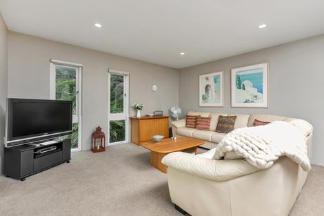 Photo of property in 9/34 Waiwera Place, Waiwera, Orewa, 0994