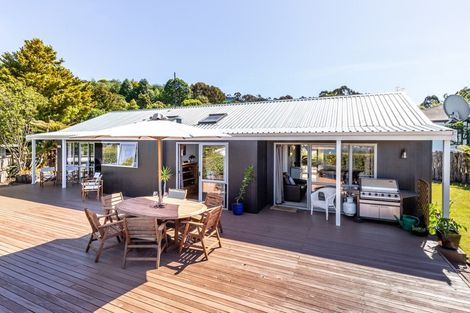 Photo of property in 18 Cherry Lane, Acacia Bay, Taupo, 3330