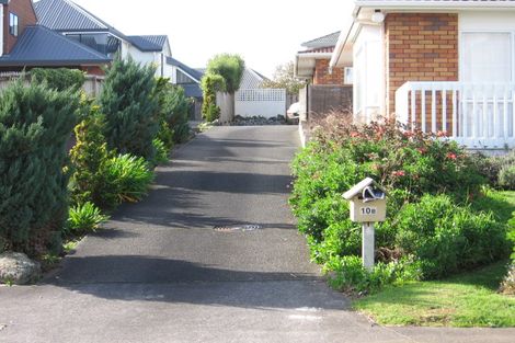 Photo of property in 1/10 Calluna Crescent, Totara Heights, Auckland, 2105