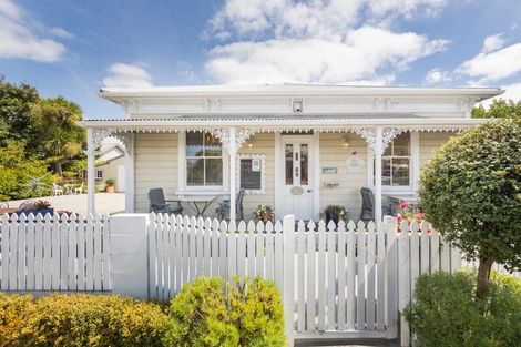 Photo of property in 89 Bridge Street, Bulls, 4818