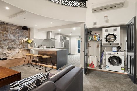Photo of property in 2/81 Moray Place, Dunedin Central, Dunedin, 9016