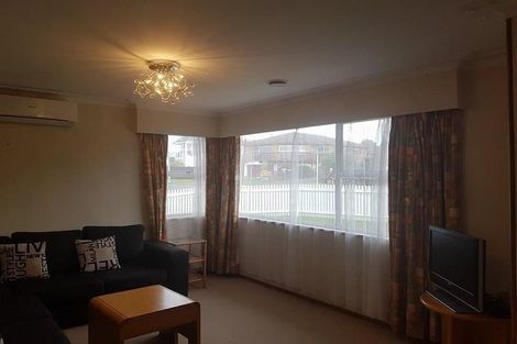 Photo of property in 36 Kirby Street, Glendene, Auckland, 0602