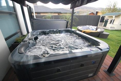 Photo of property in 6 Eldorado Place, Cromwell, 9310