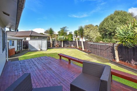 Photo of property in 16 Pinehurst Place, Wattle Downs, Auckland, 2103