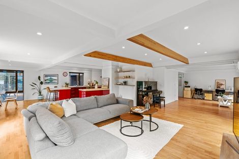 Photo of property in 2/143 Straven Road, Fendalton, Christchurch, 8014