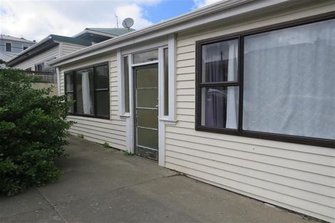 Photo of property in 43 Hall Street, Newtown, Wellington, 6021