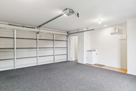 Photo of property in Onslow Heights, 17e Onslow Road, Khandallah, Wellington, 6035