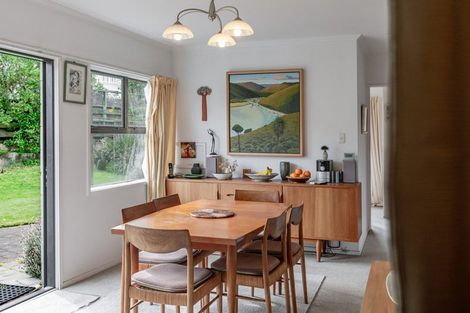 Photo of property in 12 Ara Kuaka, Waikanae Beach, Waikanae, 5036